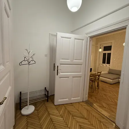 Rome Style Apartment, Heart Of * Budapest