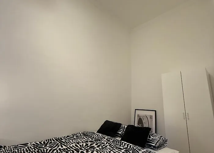 Rome Style Apartment, Heart Of Budapest